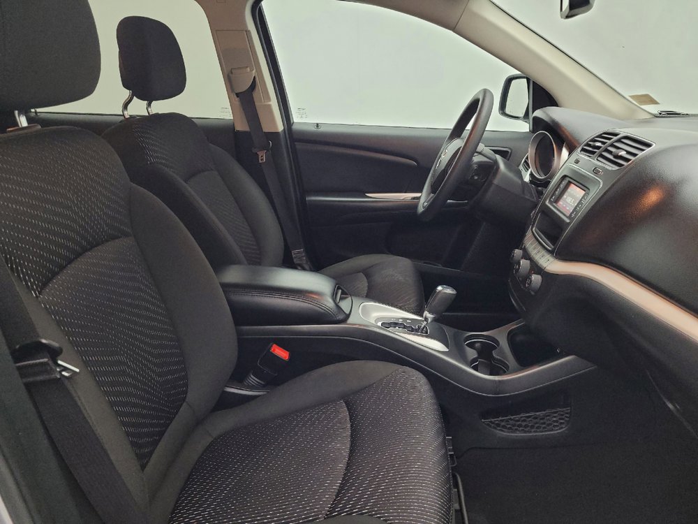 Used 2019 Dodge Journey SE FWD image 21