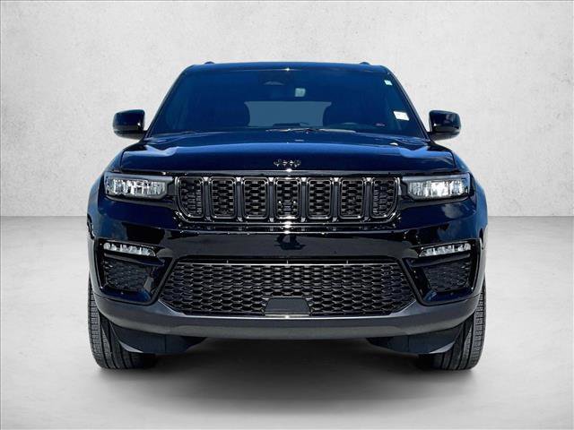 Used 2024 Jeep Grand Cherokee Limited w/ Black Appearance Package image 3