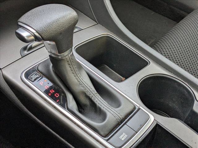 Used 2020 Kia Optima LX image 8