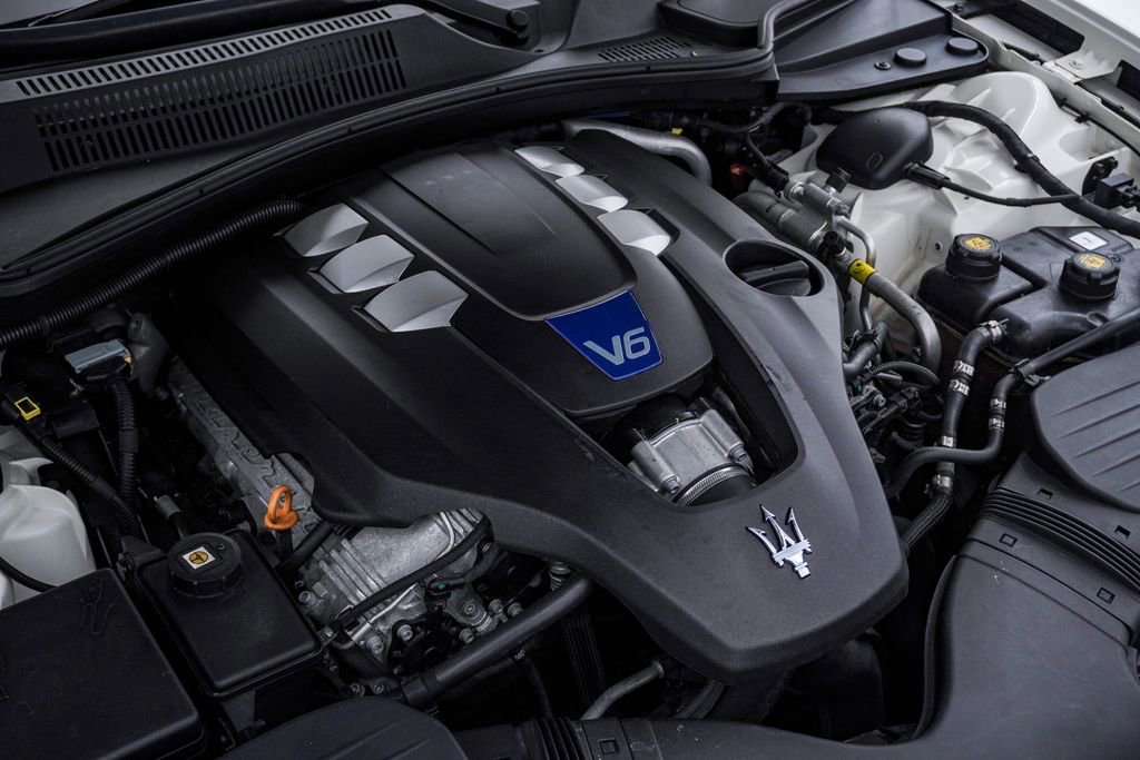 Used 2015 Maserati Quattroporte S Q4 image 29