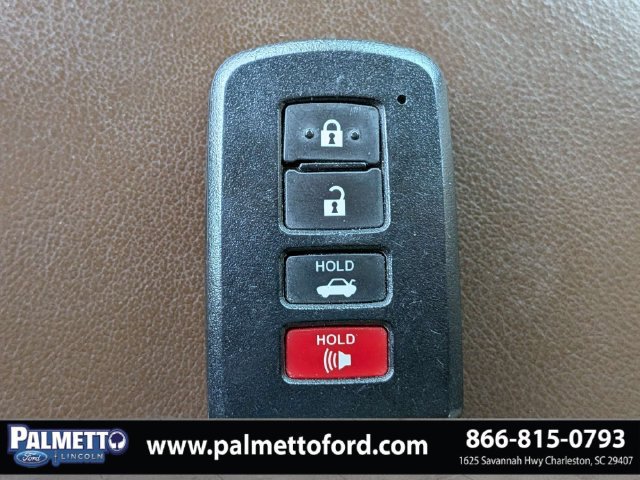 Used 2014 Toyota Avalon XLE FWD image 27
