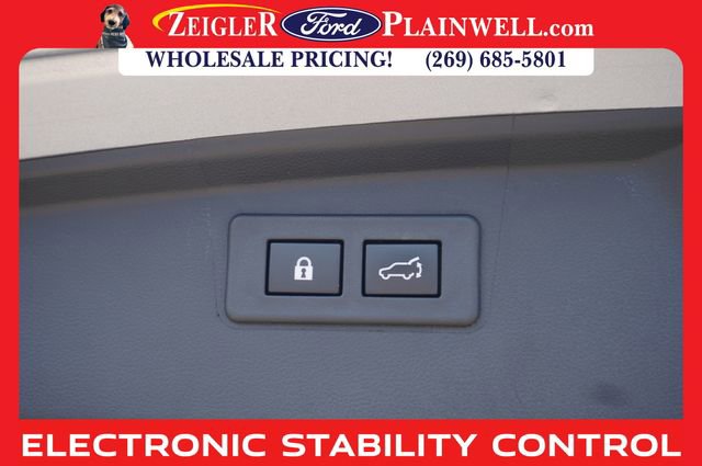 Used 2023 Subaru Outback Premium image 11