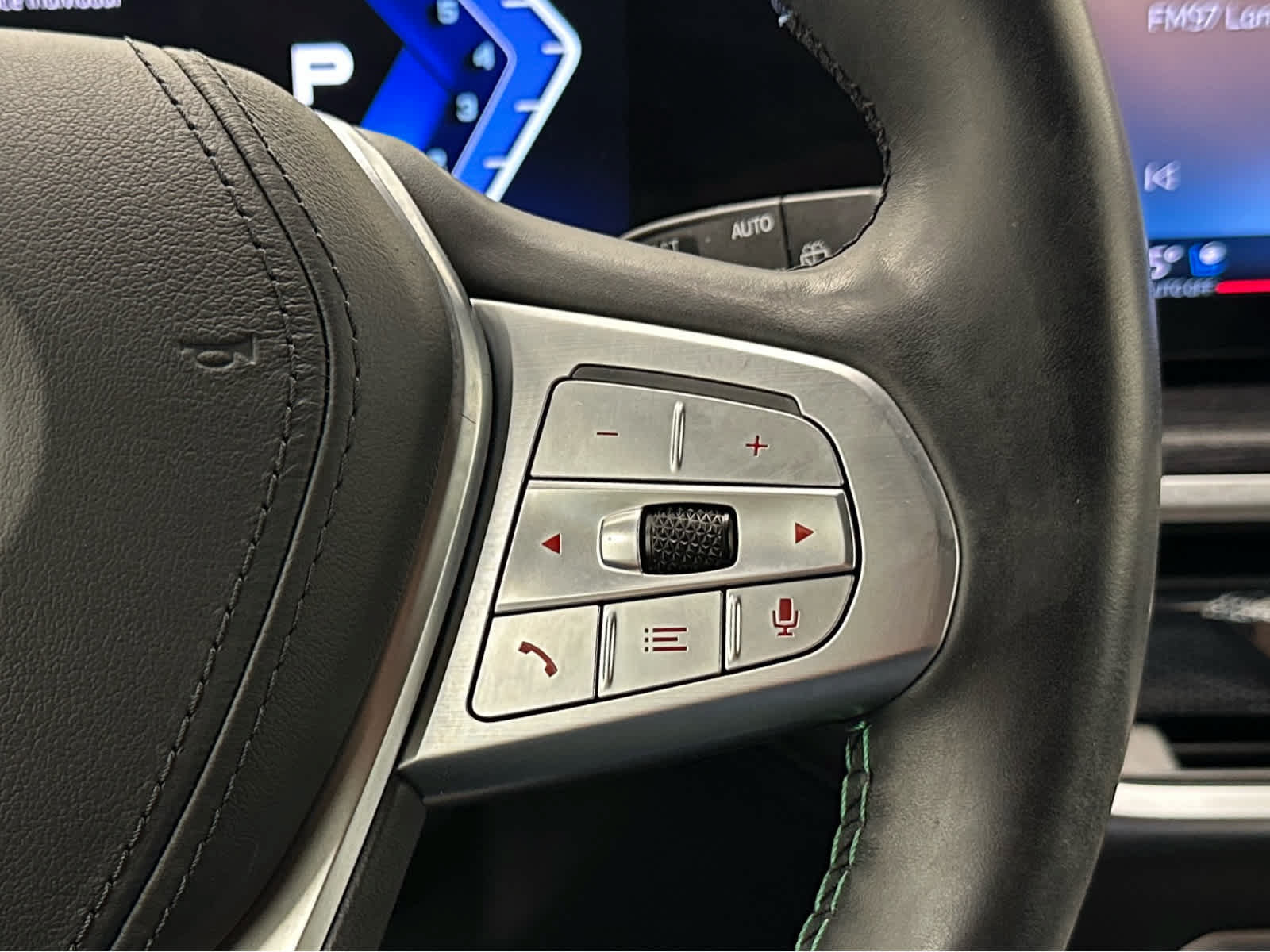 Used 2025 BMW ALPINA XB7 AWD/4WD image 28