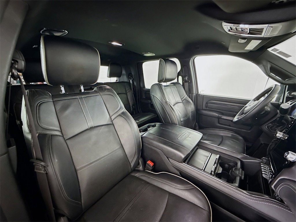 Used 2023 RAM 3500 Limited image 29