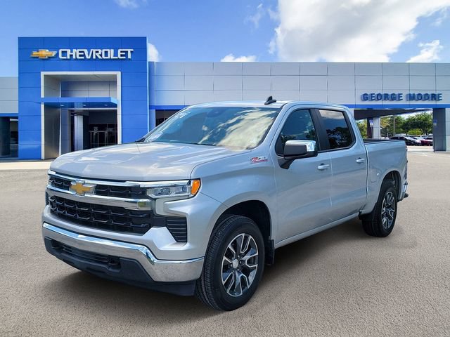 Certified 2022 Chevrolet Silverado 1500 LT AWD/4WD image 2