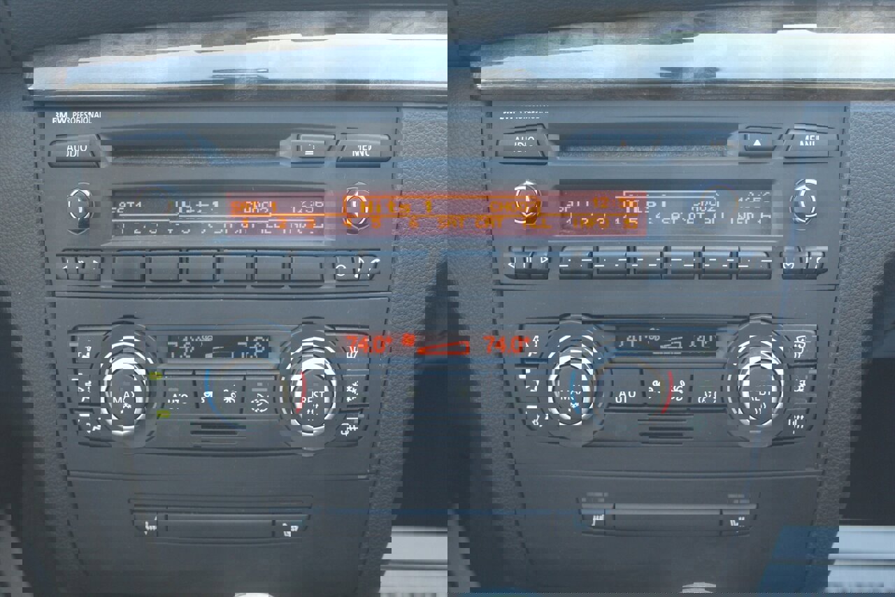 Used 2009 BMW 128i 128i image 7