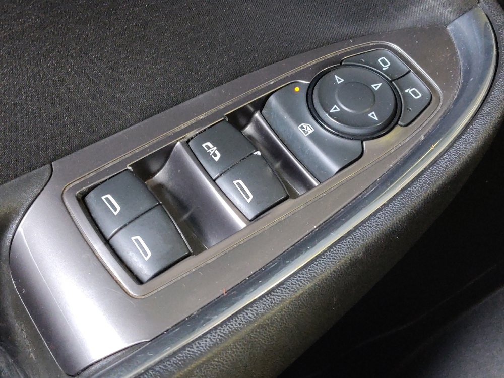 Used 2018 Chevrolet Malibu LT FWD image 27