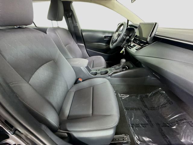 Certified 2025 Toyota Corolla LE FWD image 25