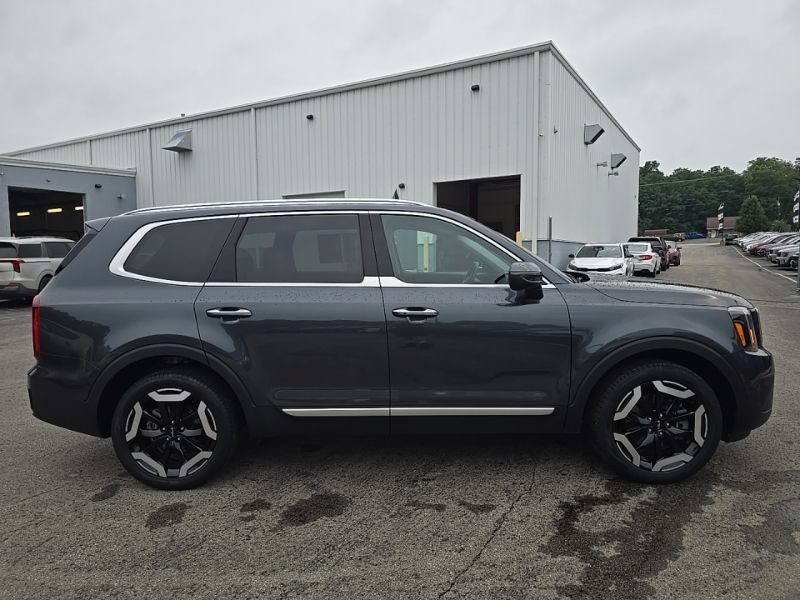 Certified 2024 Kia Telluride S w/ S Sunroof Package AWD/4WD image 9