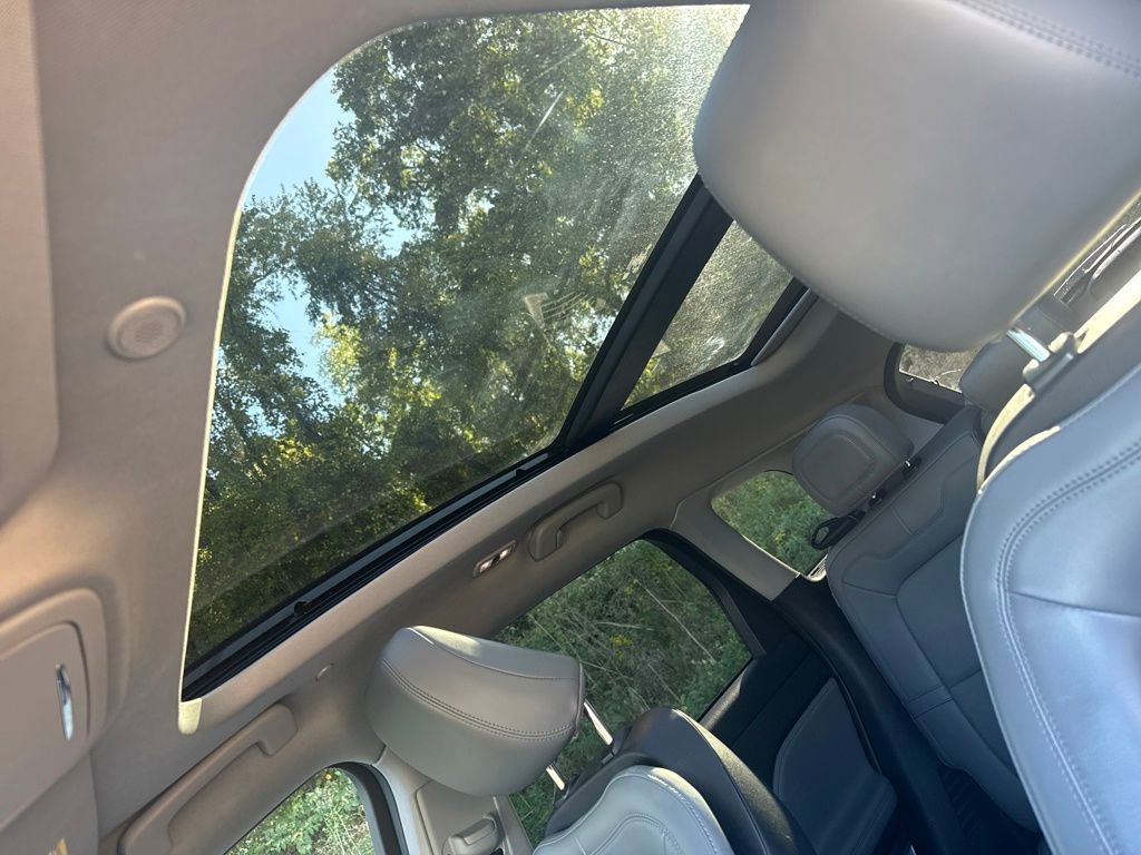 Used 2022 Lincoln Corsair Reserve w/ Sport Package image 22