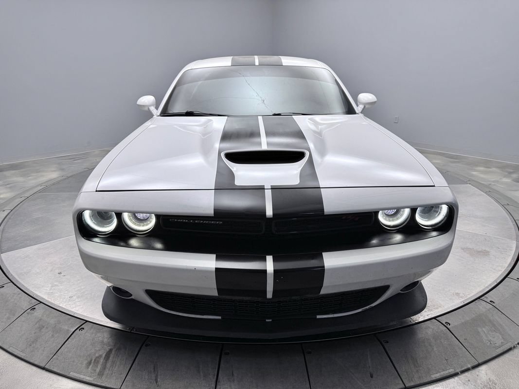 Used 2019 Dodge Challenger R/T w/ Driver Convenience Group RWD image 2