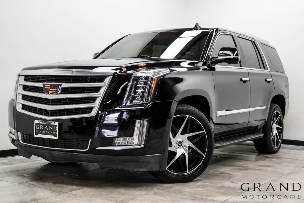 Used 2020 Cadillac Escalade Luxury image 1