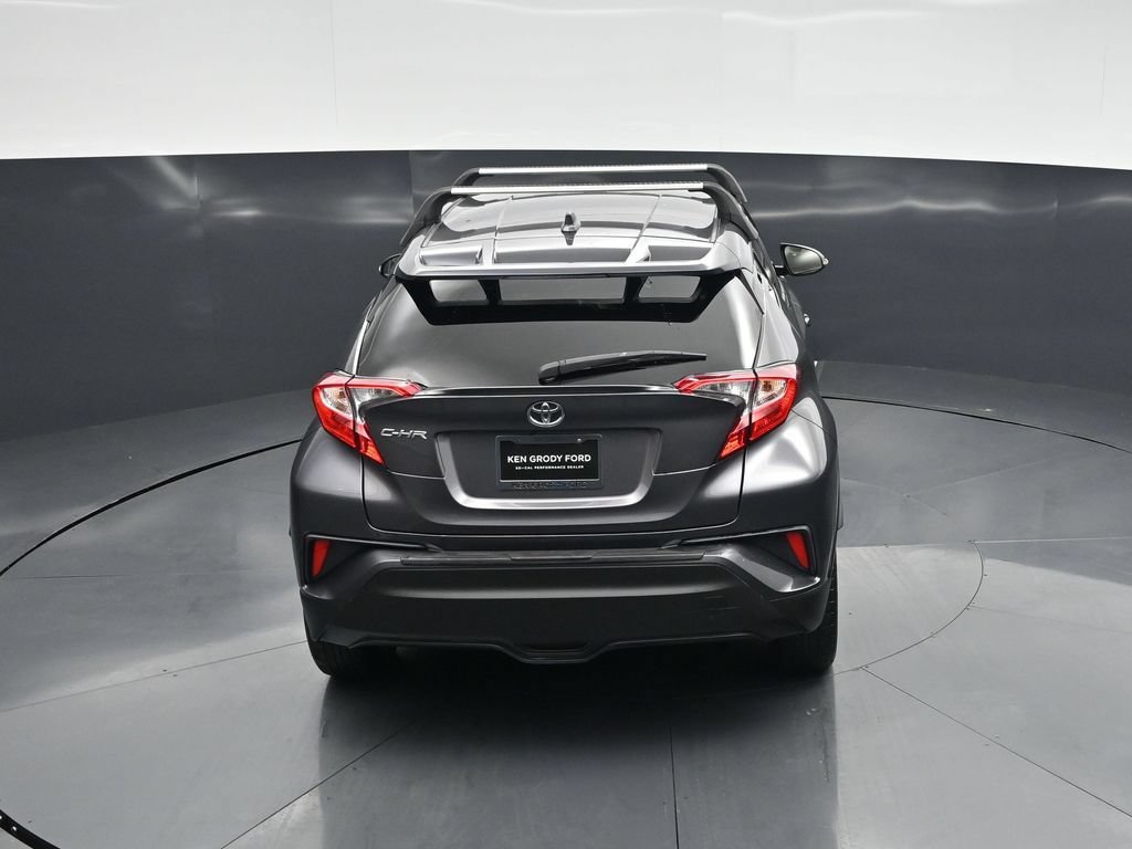 Used 2020 Toyota C-HR LE FWD image 38
