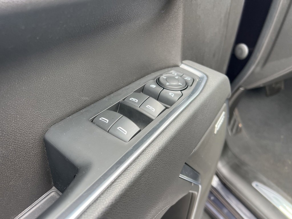 Used 2022 GMC Sierra 1500 SLT w/ SLT Premium Plus Package image 11