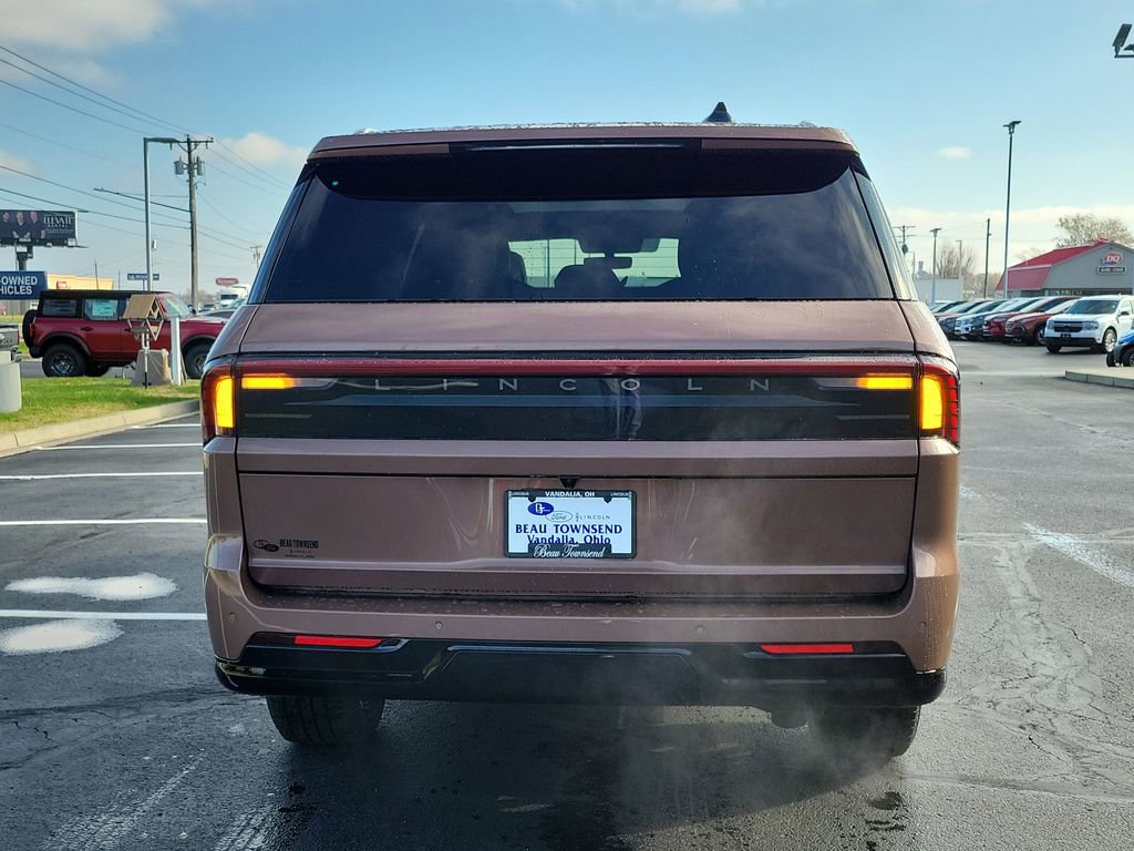 New 2025 Lincoln Navigator L Black Label image 5