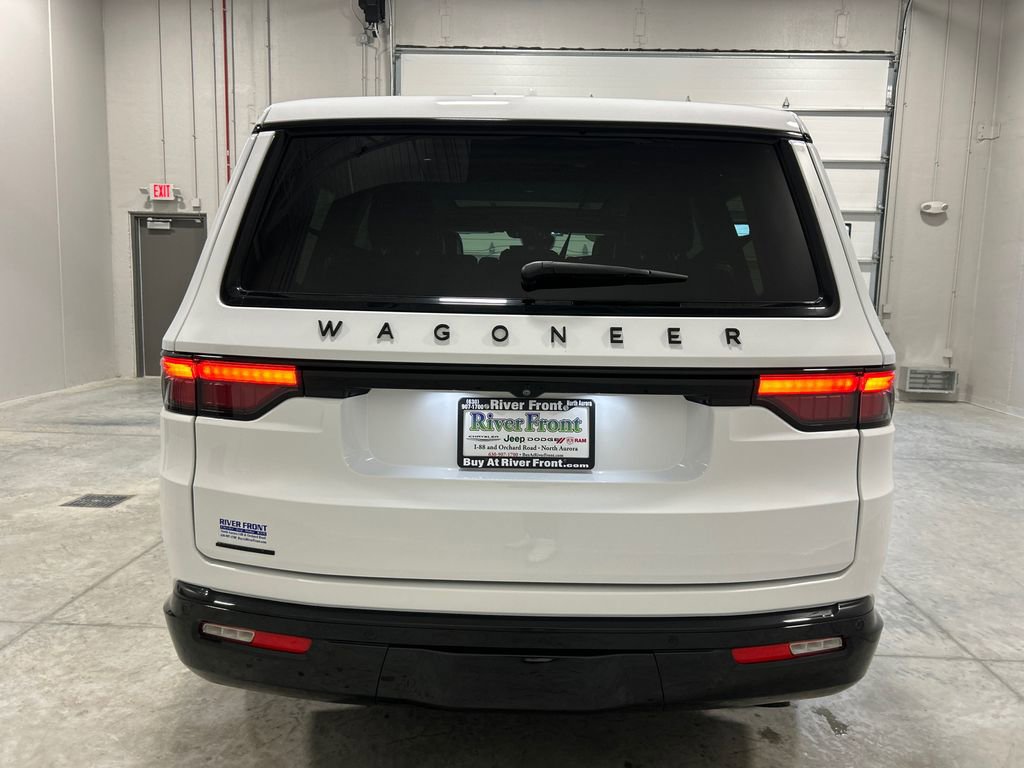 Used 2023 Jeep Wagoneer 4WD w/ Convenience Group I image 7