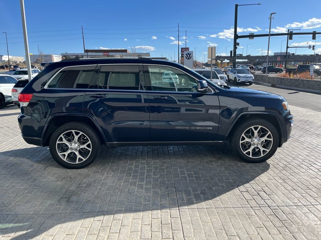 Used 2018 Jeep Grand Cherokee Limited image 9