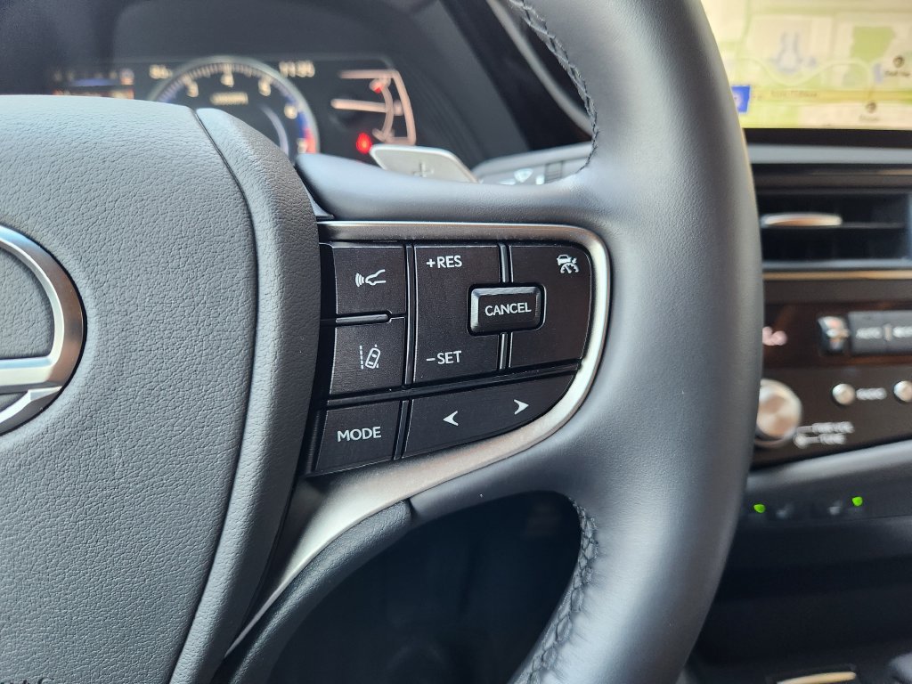 Certified 2025 Lexus ES 350 w/ Premium Package FWD image 28