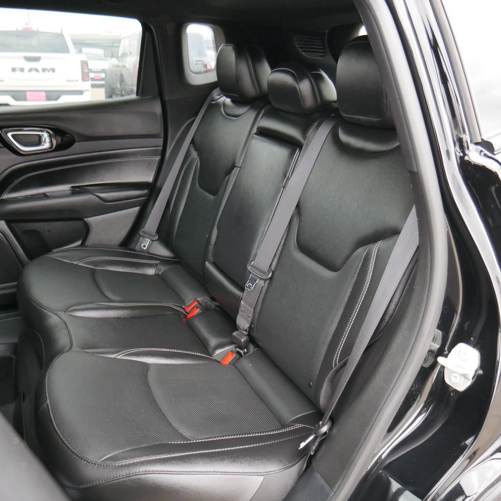 Used 2024 Jeep Compass Limited w/ High Altitude Package AWD/4WD image 19