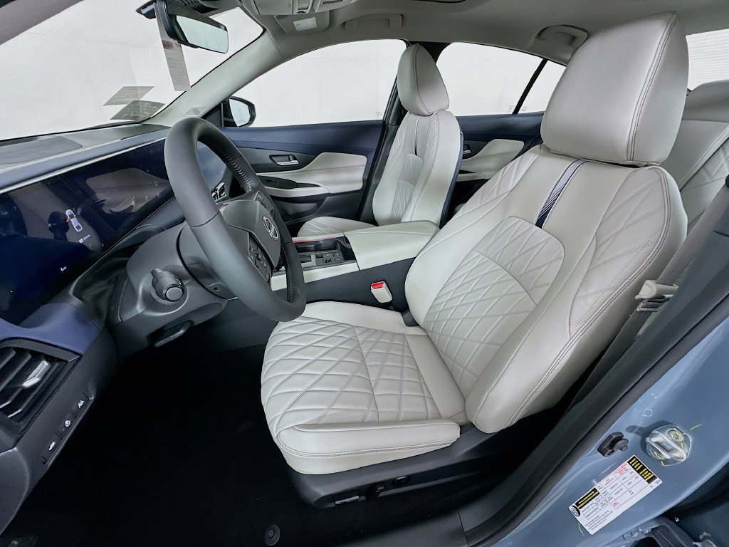 New 2026 Nissan Sentra SL w/ Floor Mat Package FWD image 28