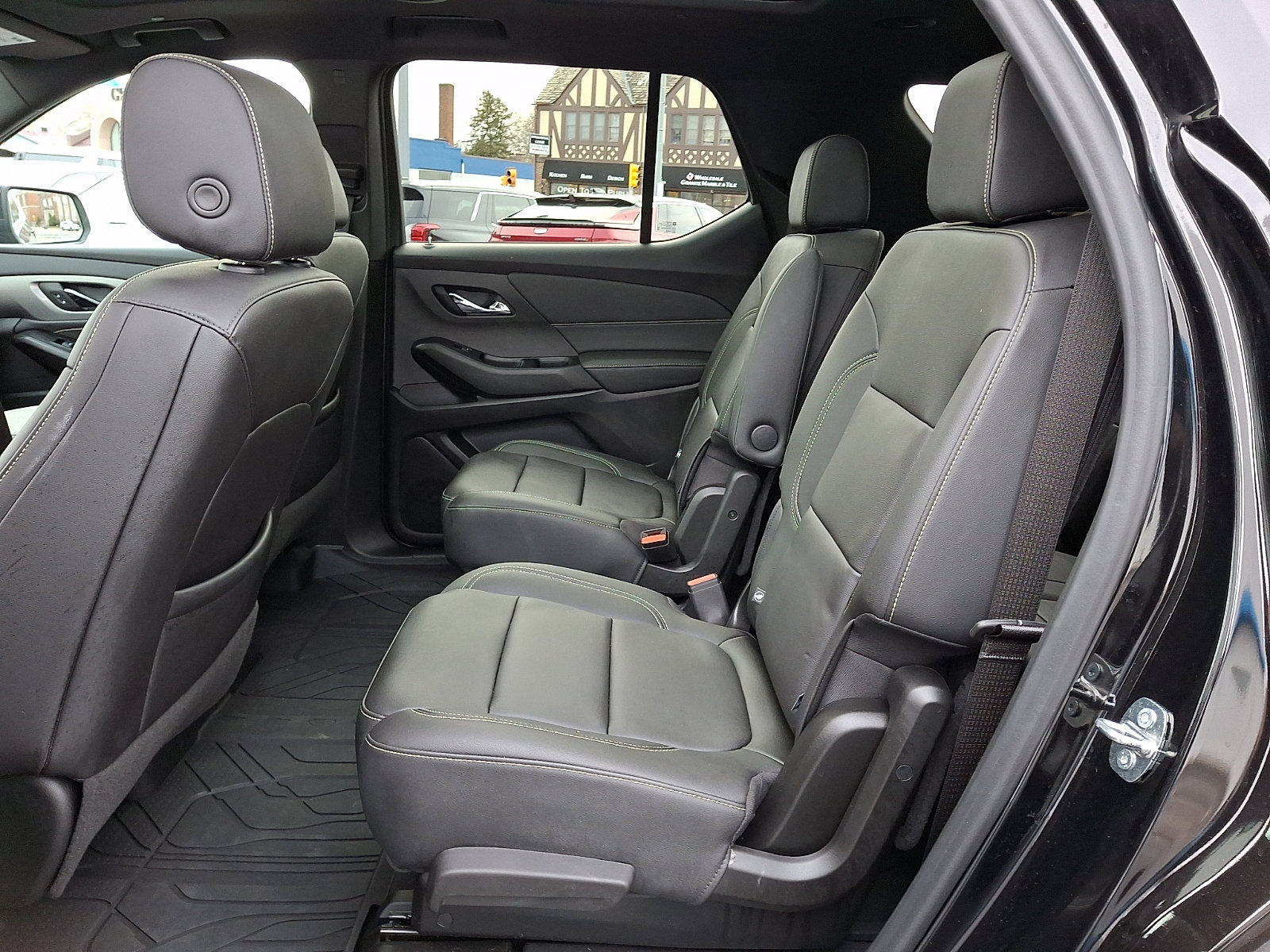 Certified 2023 Chevrolet Traverse LT w/ LT Premium Package image 11