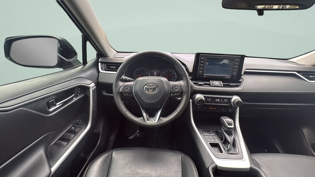 Used 2020 Toyota RAV4 XLE Premium AWD/4WD image 15