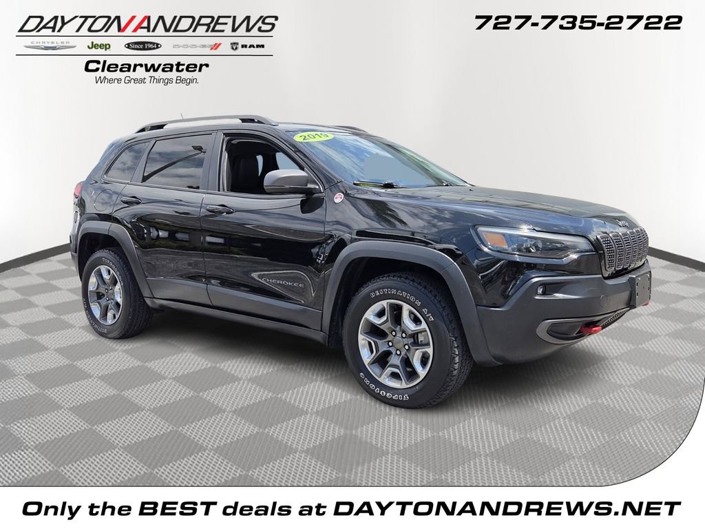 Used 2019 Jeep Cherokee Trailhawk w/ Cold Weather Group AWD/4WD image 1