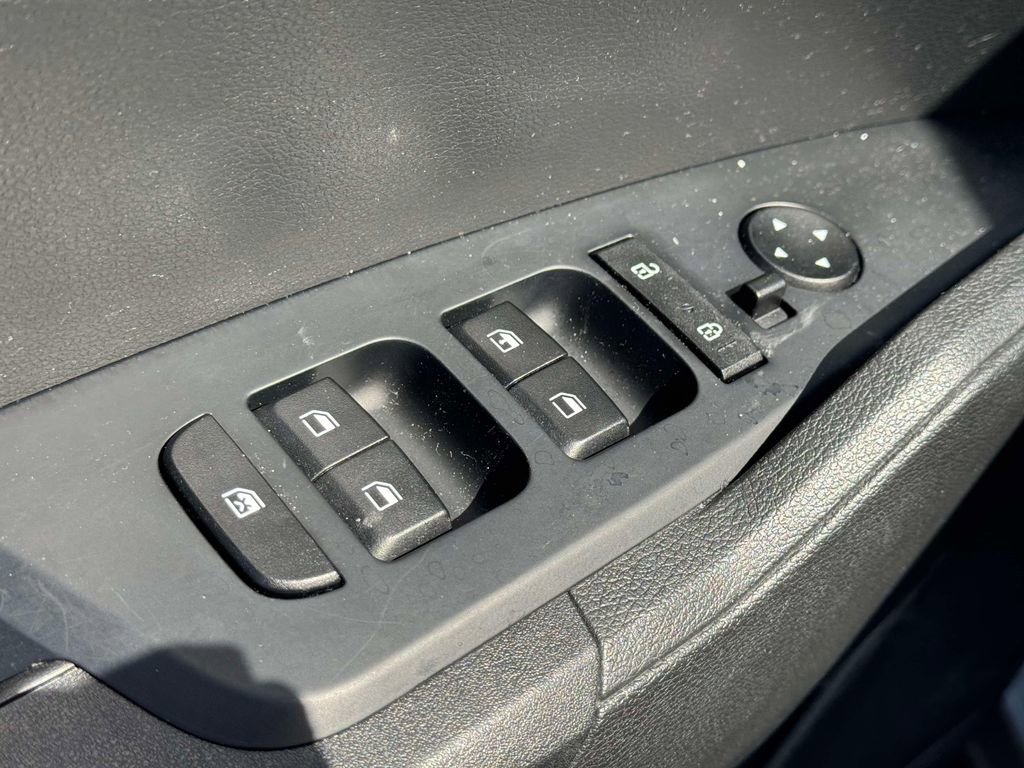 Used 2023 Kia Sportage LX AWD/4WD image 15