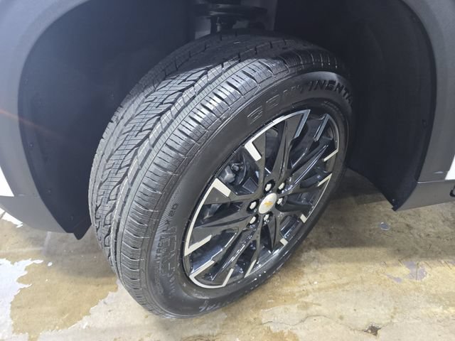 New 2026 Chevrolet Traverse LT w/ Sun and Wheel Package AWD/4WD image 35