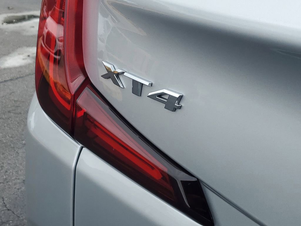 Used 2021 Cadillac XT4 Luxury image 29