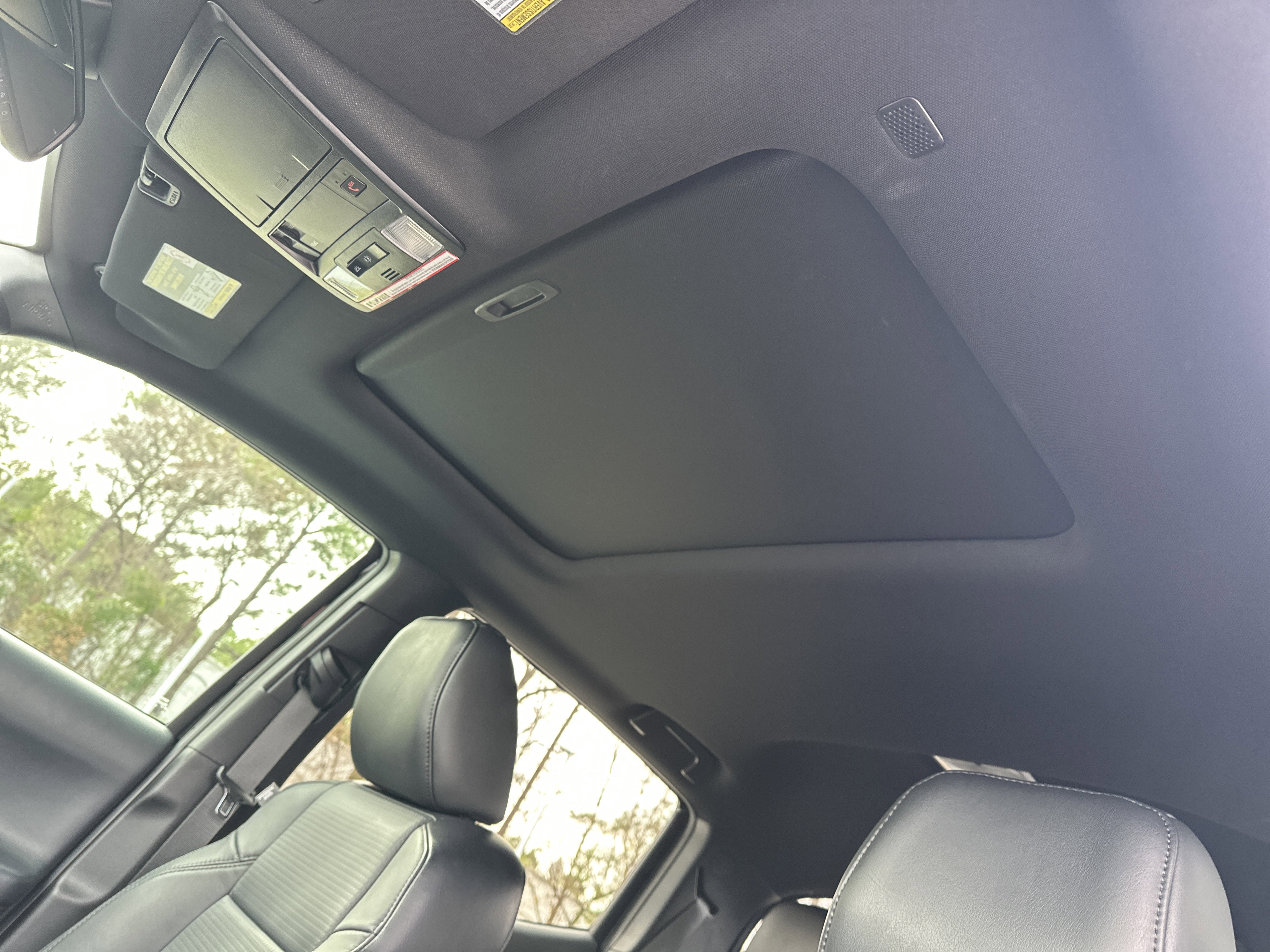 Used 2023 Toyota Tacoma Limited image 28