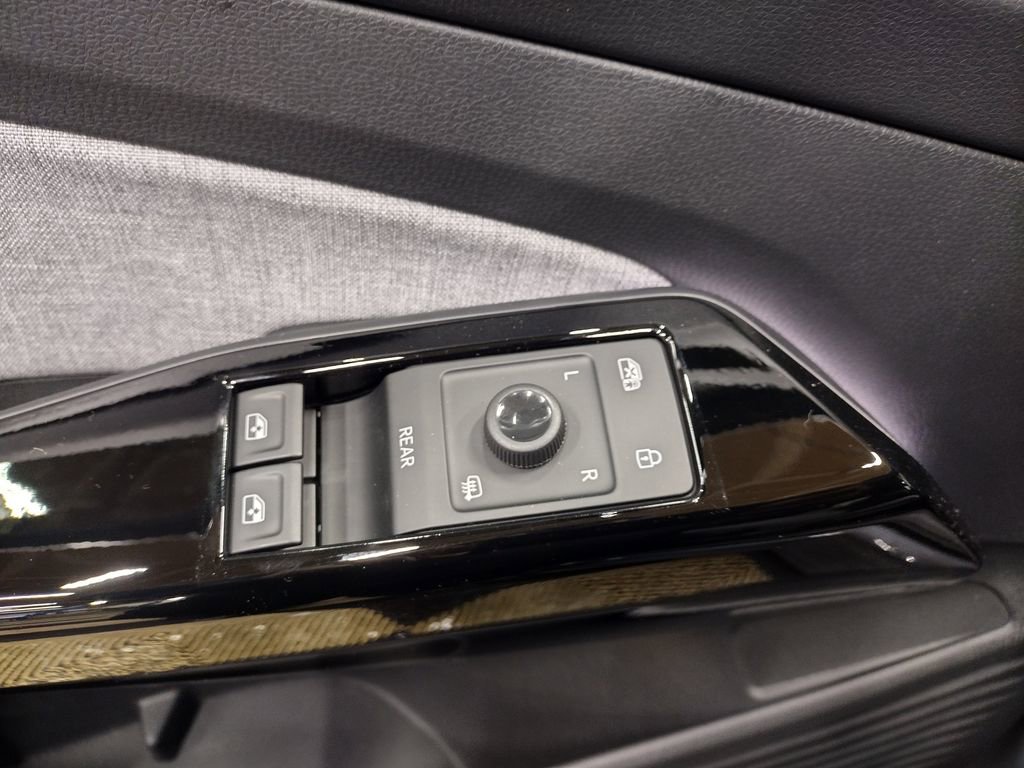 New 2026 Volkswagen ID.4 Pro image 18