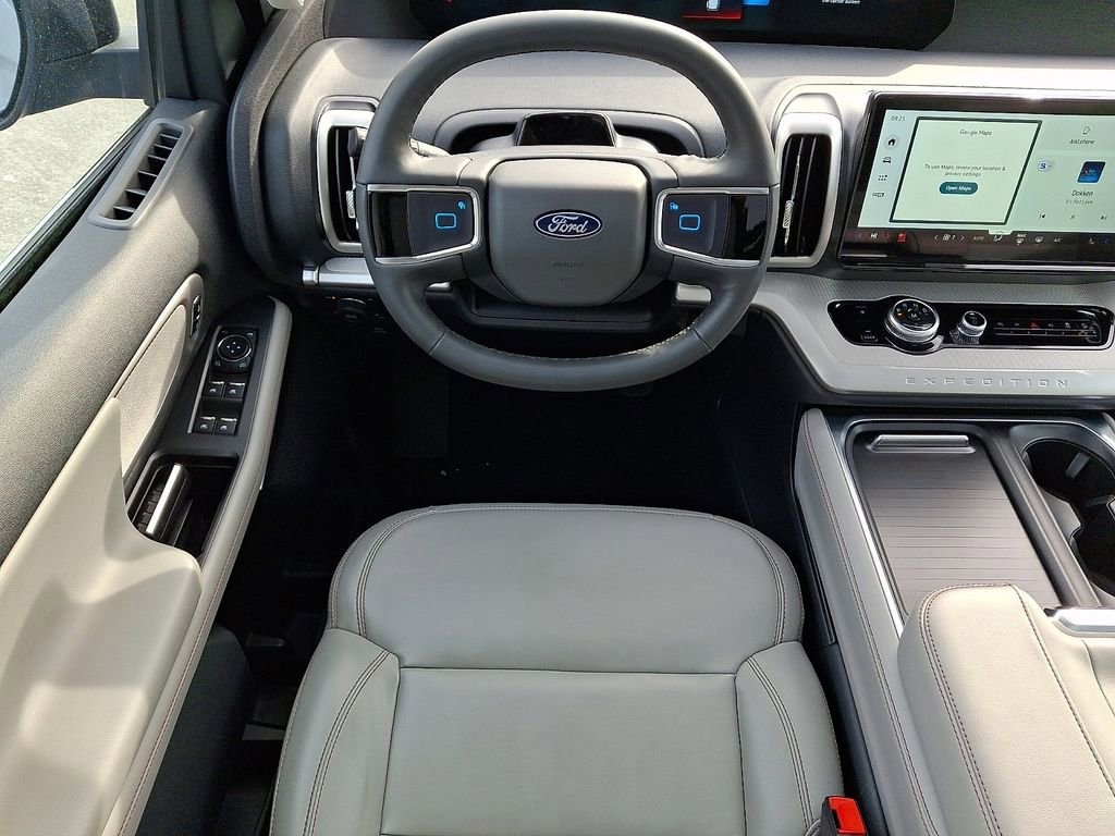 Certified 2025 Ford Expedition Active image 13