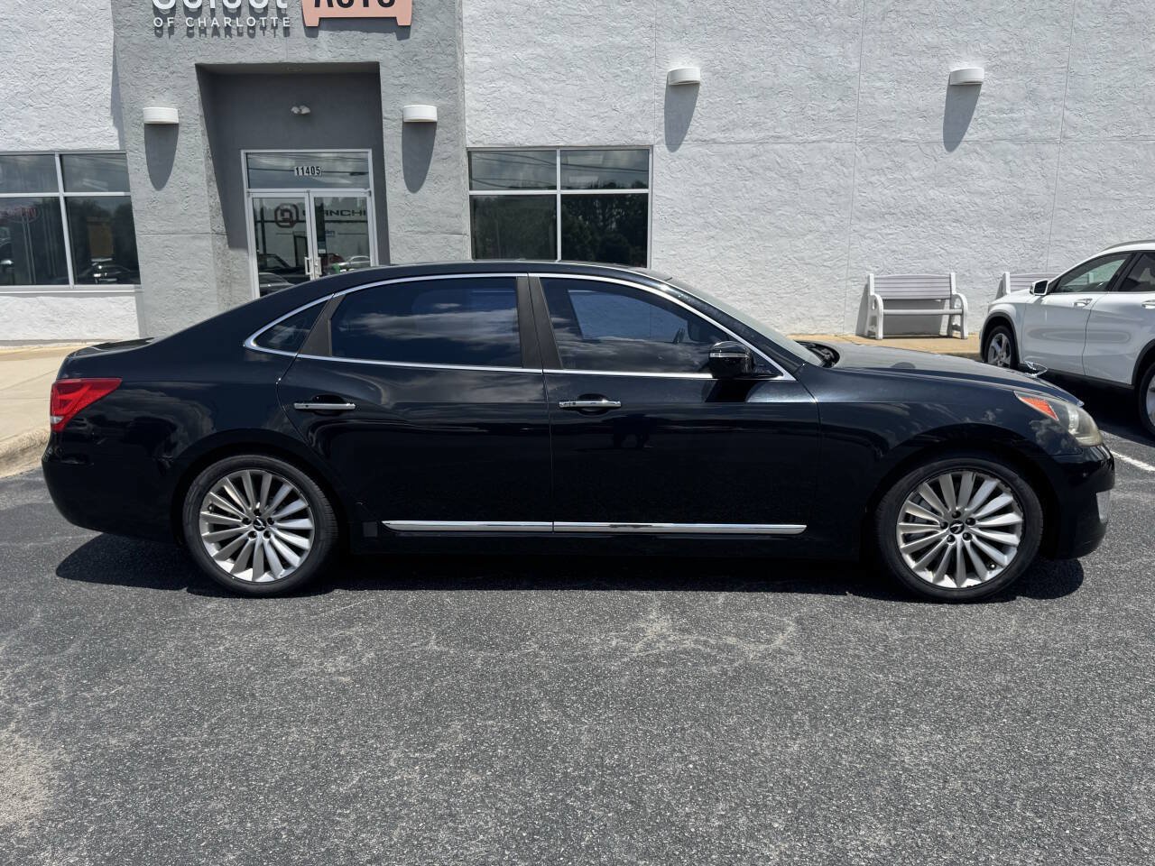 Used 2016 Hyundai Equus Signature RWD image 5