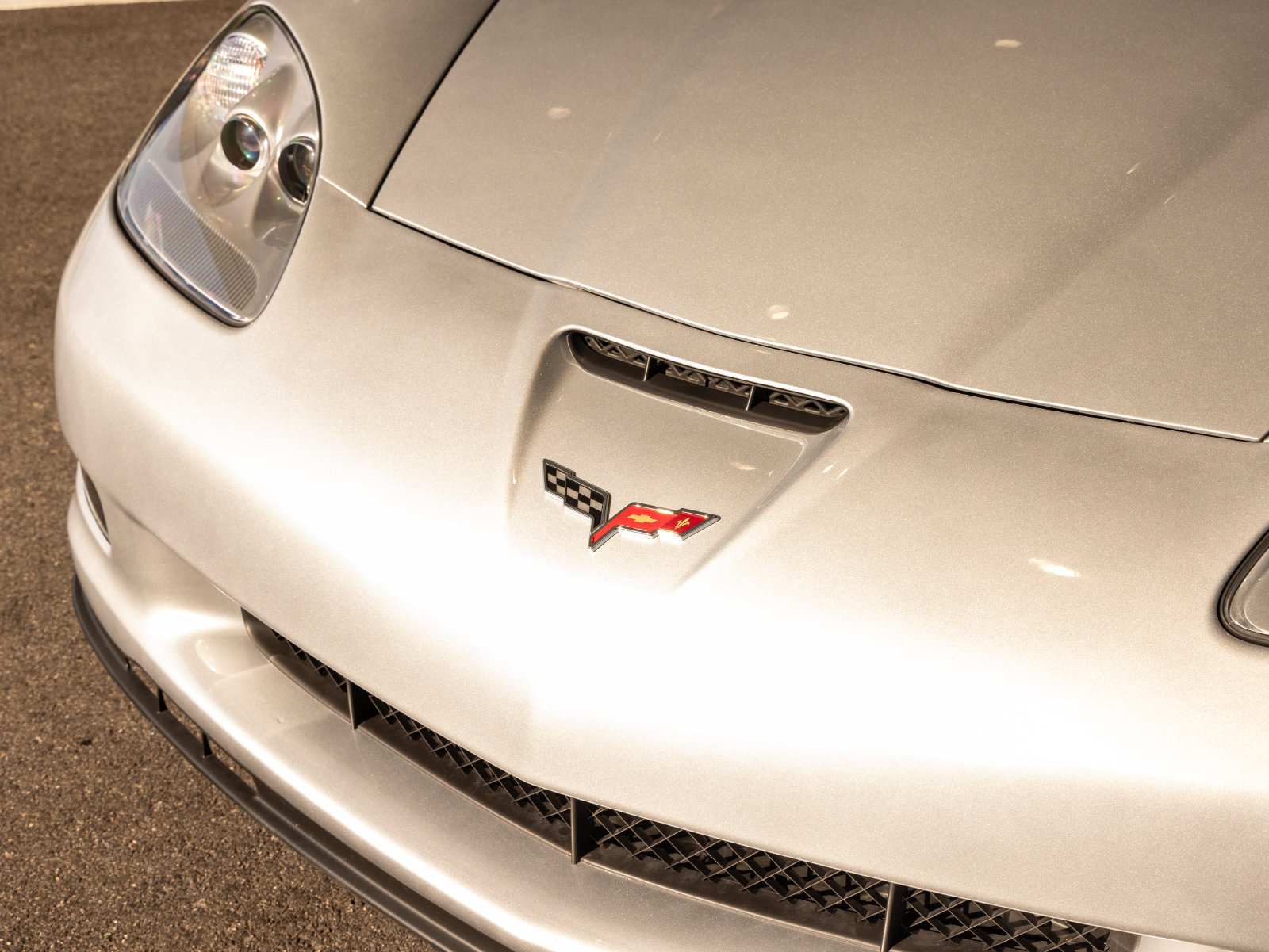 Used 2009 Chevrolet Corvette Z06 w/ Preferred Equipment Group RWD image 8