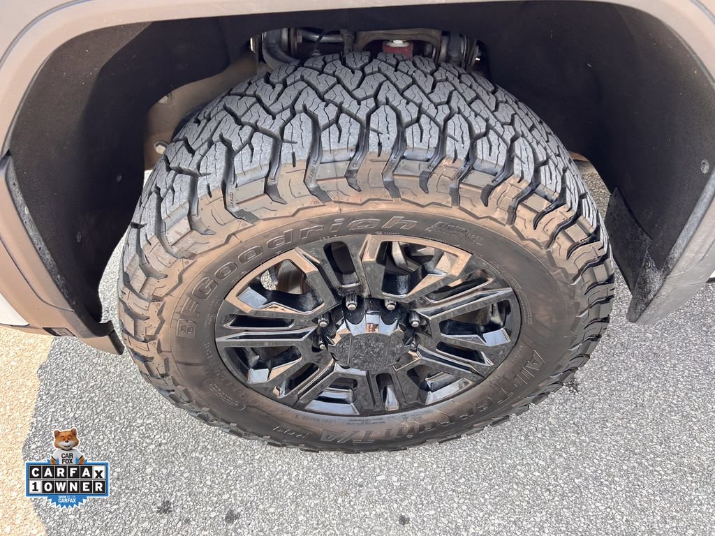 Used 2025 GMC Sierra 2500 AT4 w/ AT4 Premium Plus Package AWD/4WD image 42