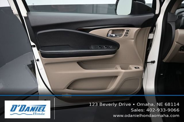 Used 2017 Honda Ridgeline RTL-E image 23
