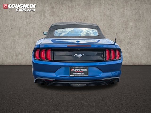 Used 2018 Ford Mustang Premium RWD image 5