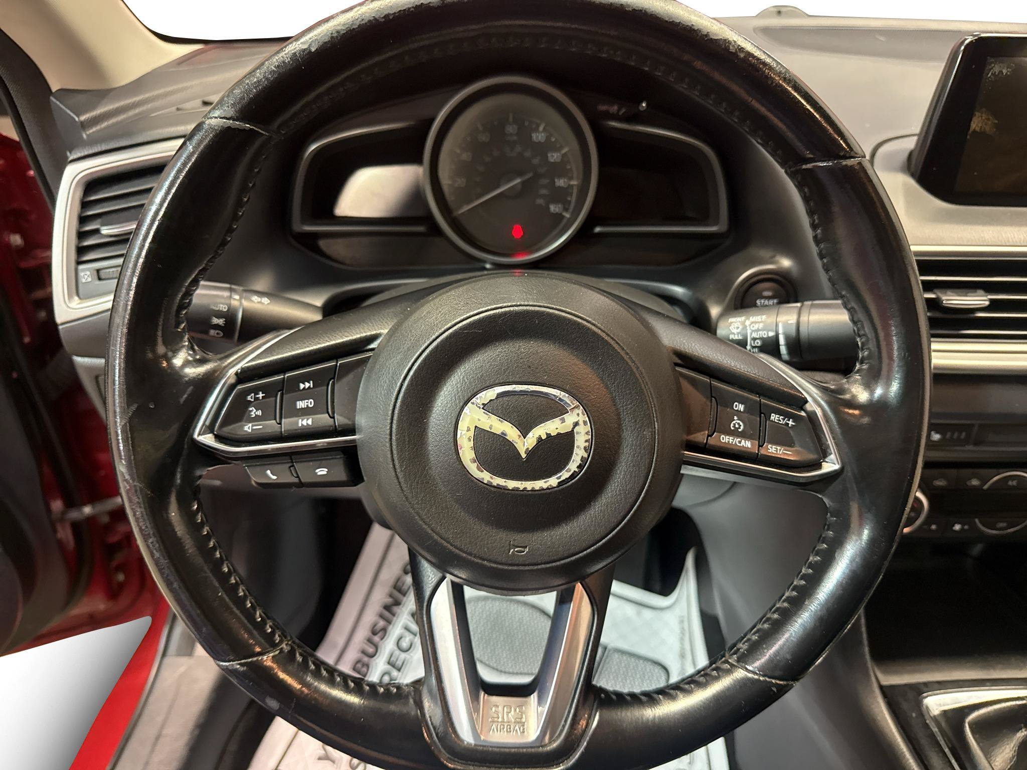 Used 2018 MAZDA MAZDA3 Touring FWD image 12