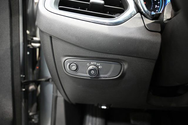 Used 2023 Chevrolet Equinox LT image 22