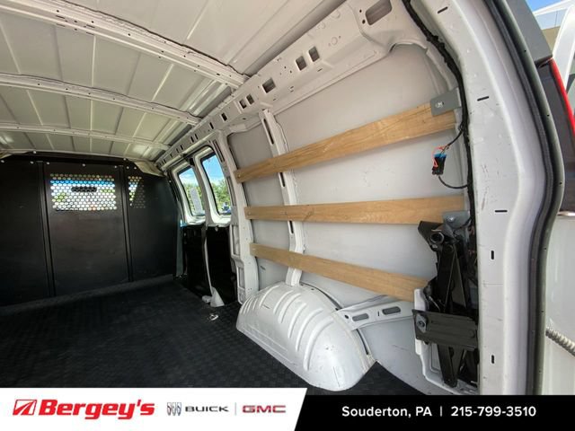 Used 2024 Chevrolet Express 2500 w/ Driver Convenience Package RWD image 29