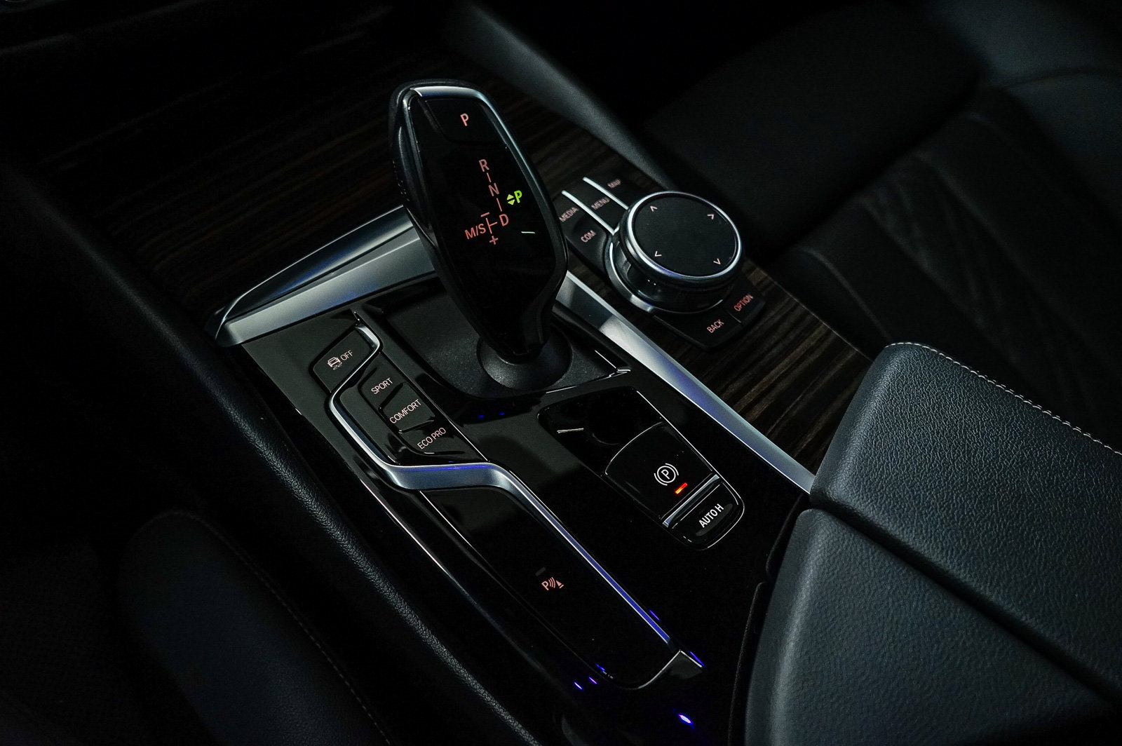Certified 2023 BMW 540i w/ Premium Package RWD image 22