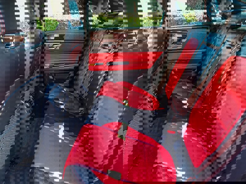 Used 2017 Jaguar XF R-Sport image 23