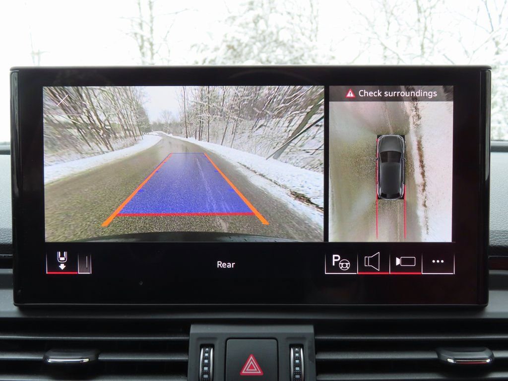 Used 2022 Audi SQ5 Prestige w/ Prestige Package image 6