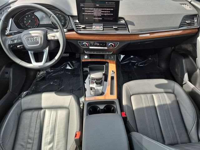 Certified 2023 Audi Q5 2.0T Premium w/ Convenience Package AWD/4WD image 12