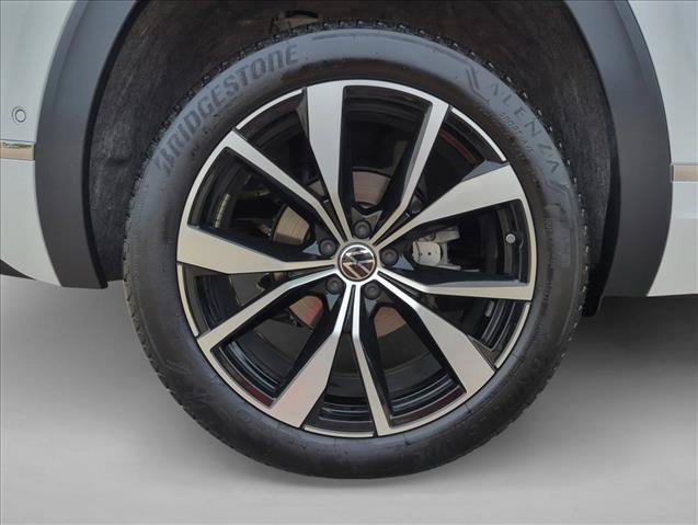 Used 2025 Volkswagen Atlas Cross Sport SEL Premium R-Line AWD/4WD image 28