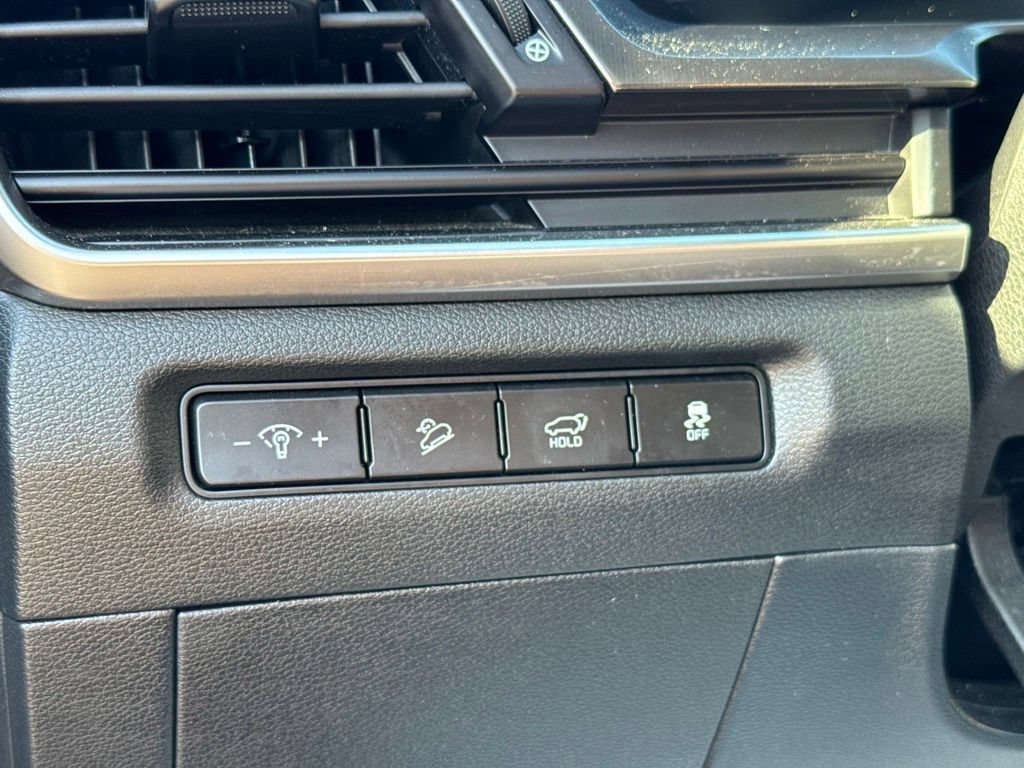 Used 2025 Kia Telluride S AWD/4WD image 17