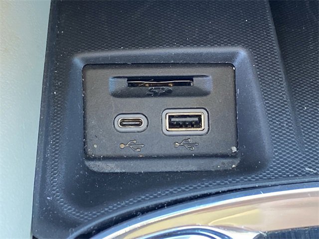 Used 2023 Buick Enclave Essence w/ Experience Buick Package image 19