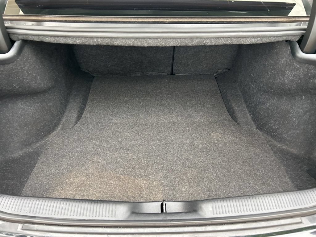 Used 2015 Dodge Charger R/T RWD image 31
