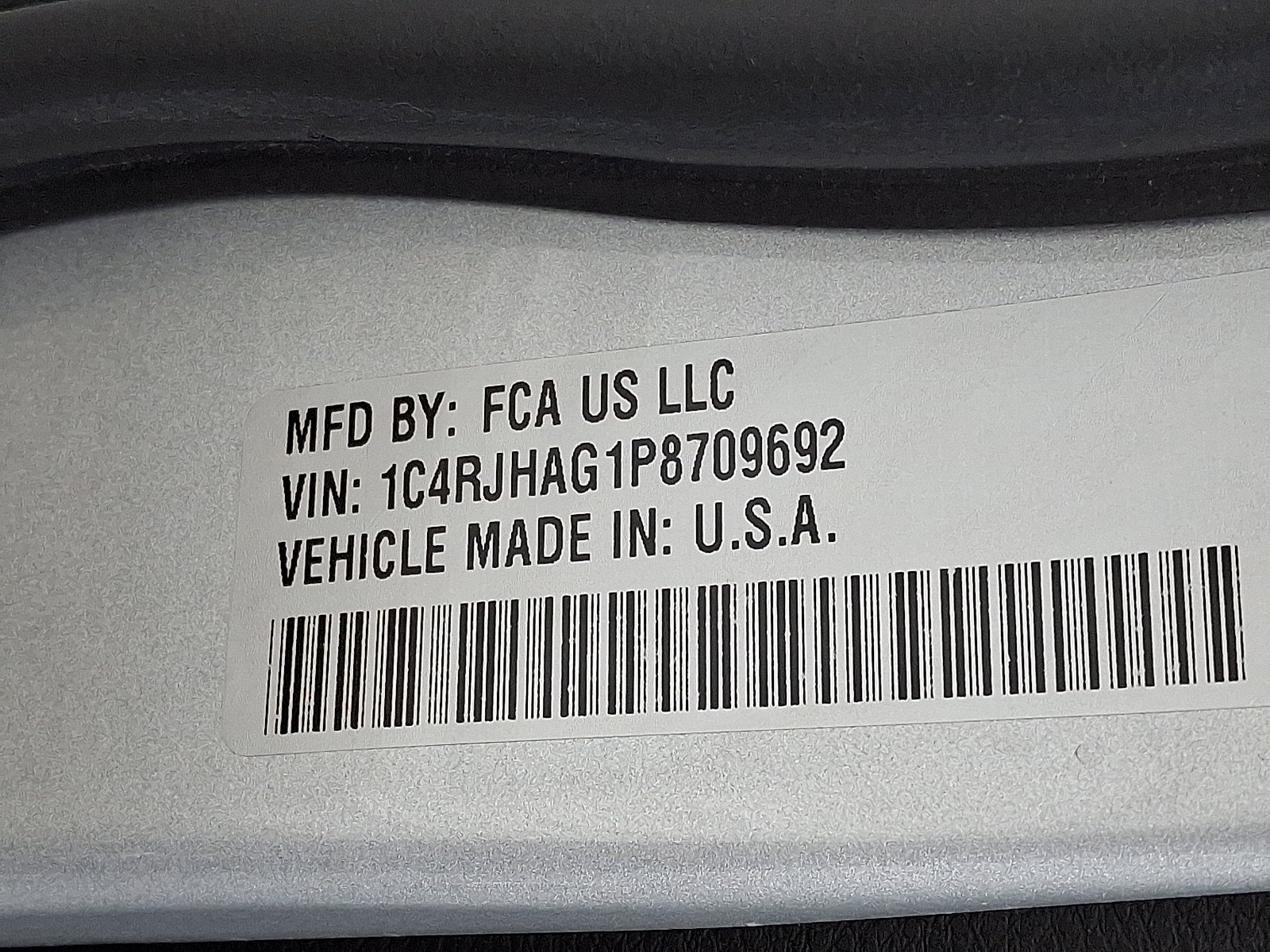 Used 2023 Jeep Grand Cherokee Laredo AWD/4WD image 27